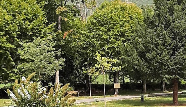 Château des Gipieres, next to the Montbun thermal baths and wellness center.