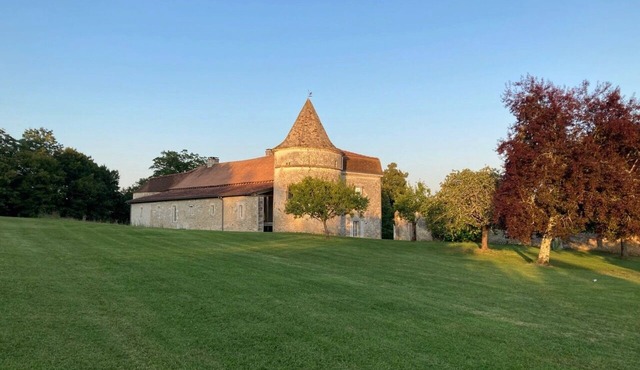 Chateau of character in the heart of the Périgord Vert region