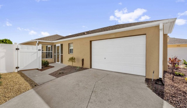 Chateau Golf View Home at Villages of Duval