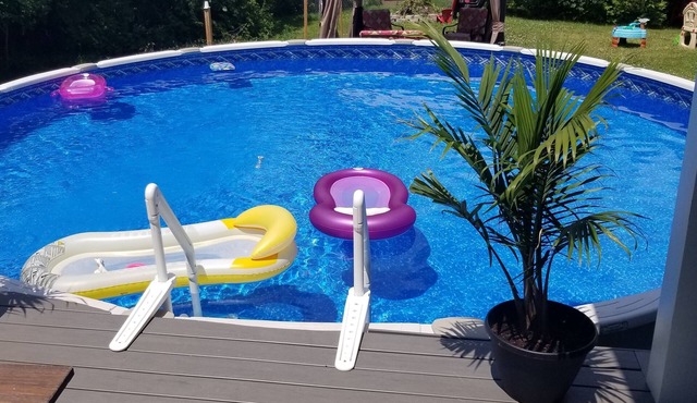 Chateau Jan - Walkout Apartment on 2.65 Acres (Child Friendly)