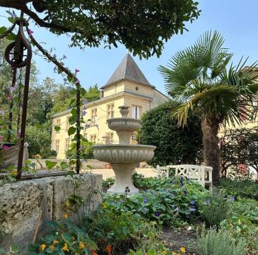 Chateau La Croix De Millorit