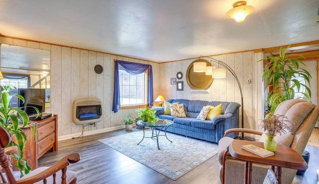 'Chateau Merlot' Cottage w/Deck in Stanardsville