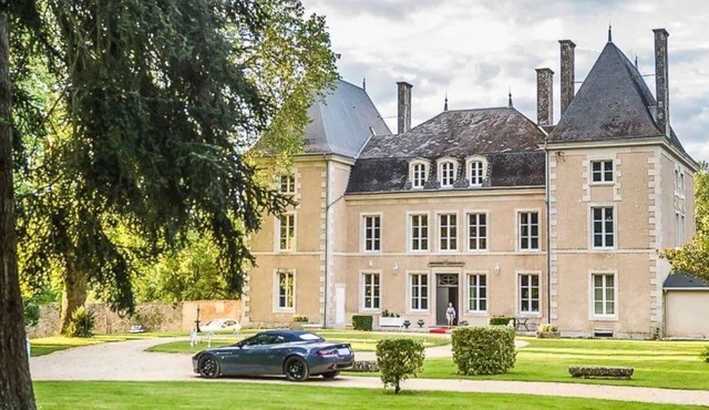 Chateau Paradis - Twentyeight Bedroom Castle, Sleeps 91