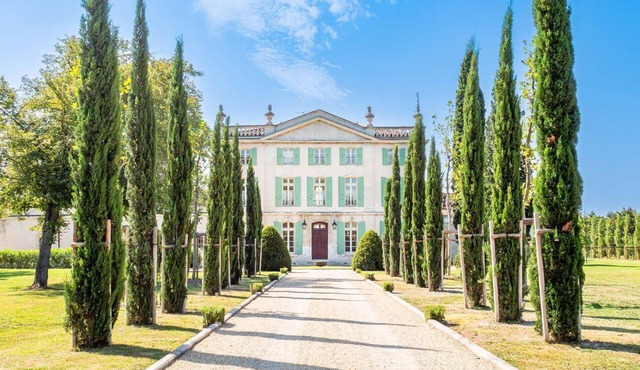 Chateau Poesie - Sixteen Bedroom Castle, Sleeps 29