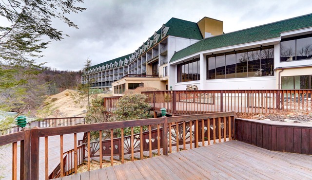 Chateau Resort & Conference Center