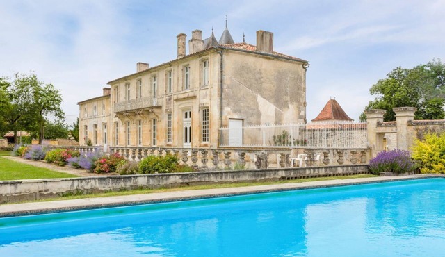 Chateau Serbise Estate