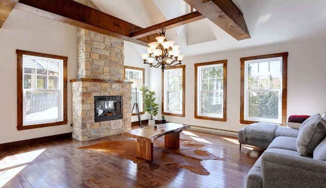 Chateau Val-des-Lacs Absolute luxury by the lake