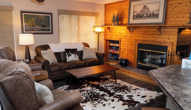 Chateau W a Ski-in Ski-out upscale 2-bedroom condo