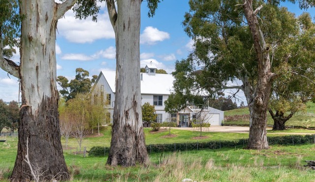 Chateau Wollemi, Essington, Oberon NSW