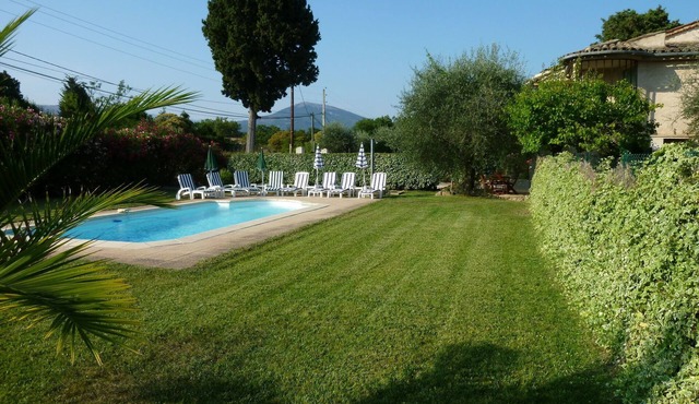 Chateauneuf: House/Villa - Chateauneuf