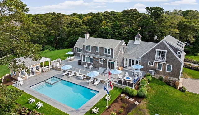 Chatham Loop/Stage Neck/5 Bed/6 Bath