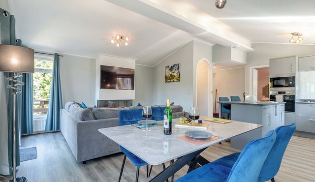 Chatsworth Superior Pet Friendly