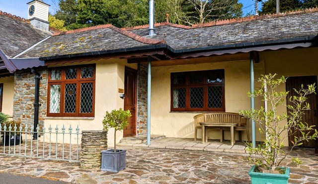 Chauffeur's Heddon Valley - pet friendly, peaceful and close to SW coast path