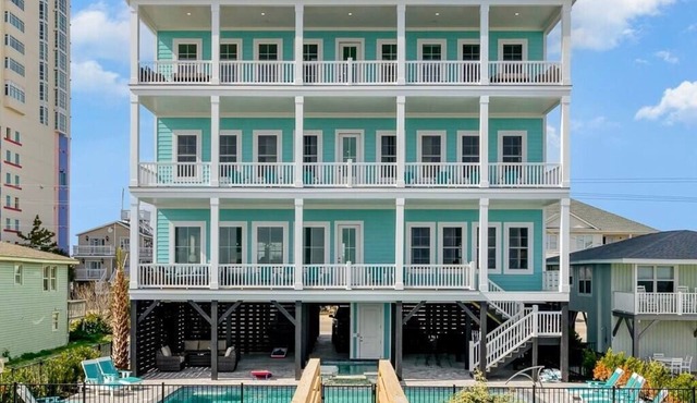 Check In Any Day! Carolina Dreamin 8BR Pool/Oceanfront