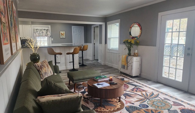 Check out this Texas Dolly! Quaint - Cute - Clean -2-bedroom house with extras!
