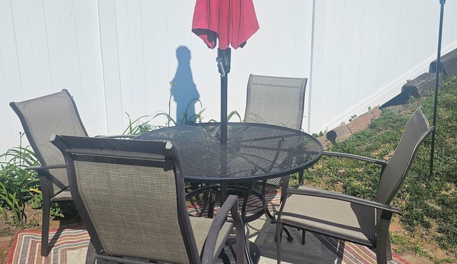 Cheerful 2 bedroom 15 min from Hershey Park