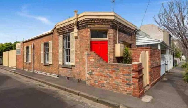 Cheerful 2 bedroom residential home