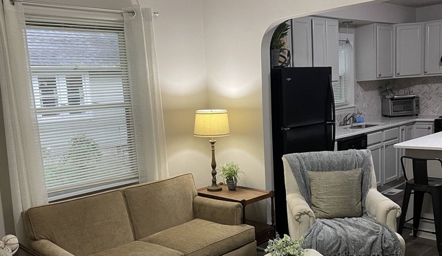 Cheerful 3 bed home/Merrillville close to hospital