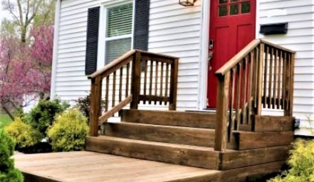 Cheerful 3 bedroom fully renovated cottage home