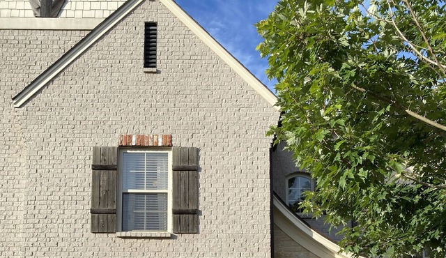 Cheerful 3 bedroom townhome, minutes from campus!