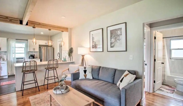 Cheerful 3 bedroom Villa with Backyard Oasis