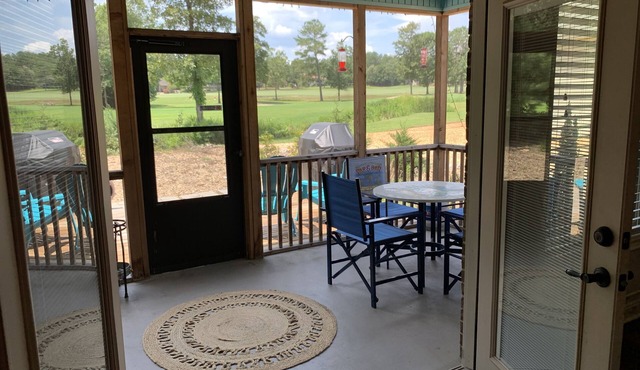 Cheerful 3- bedroom on Isabella Maria 9th Tee-located in Hot Springs Village Ark