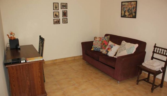 Cheerful 4 bedroom residential holiday let!