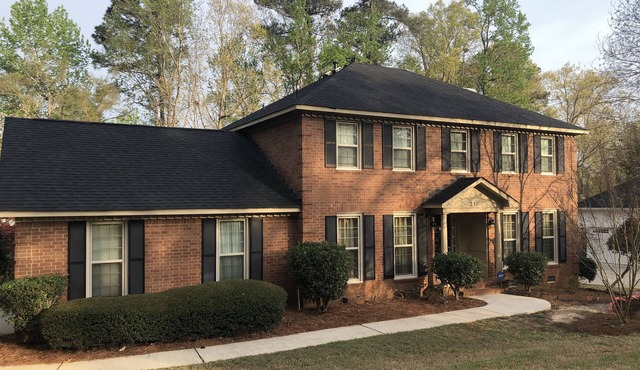 Cheerful 4-bedroom residential home