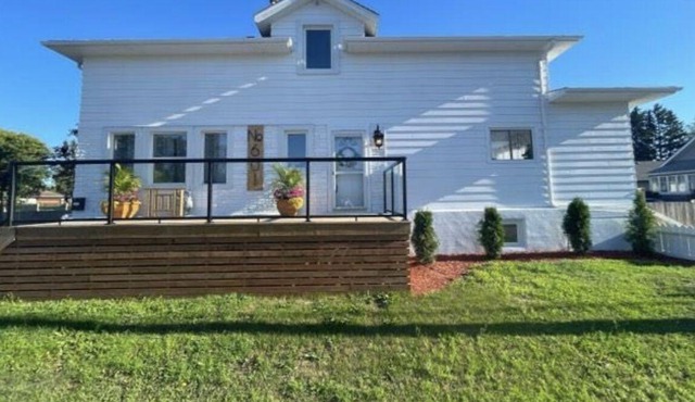 Cheerful 5 Bedroom House