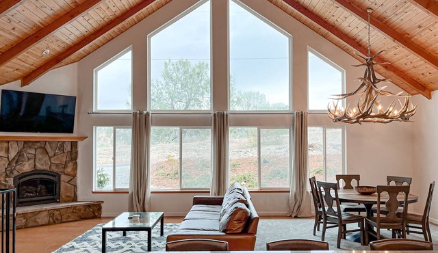 Cheerful 5-bedroom home at Lake Don Pedro