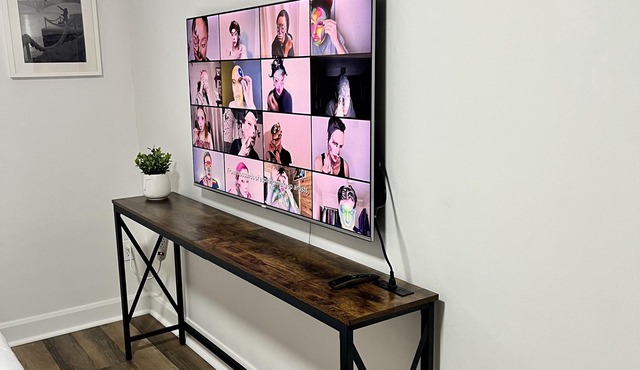 Cheerful and Modern
