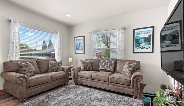 Cheerful Bancroft bungalow near Lava Hot Springs.