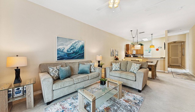 Cheerful Condo - minutes away from Disney/with Pools, Resturant & Spa