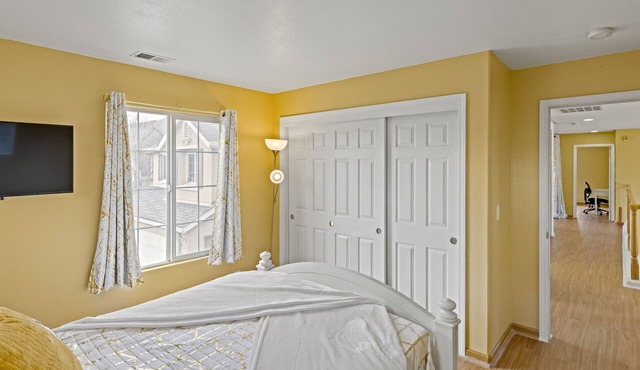 Cheerful Family Home for Family Fun