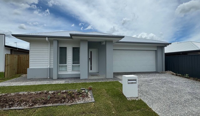 Cheerful Fantastic 5 Bedroom Newly built Home