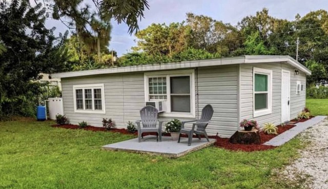 Cheerful Home in North Fort Myers, fl for business ready travelers