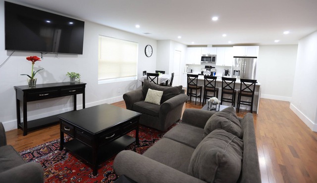 Cheerful New Townhouse