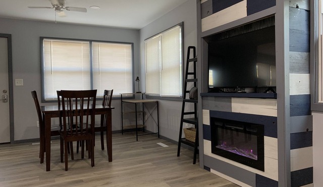 Cheerful newly remodeled 1-bedroom with fireplace