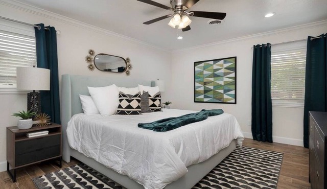 Cheerful Oasis|3bd 2bath|Central Location|FamIlies