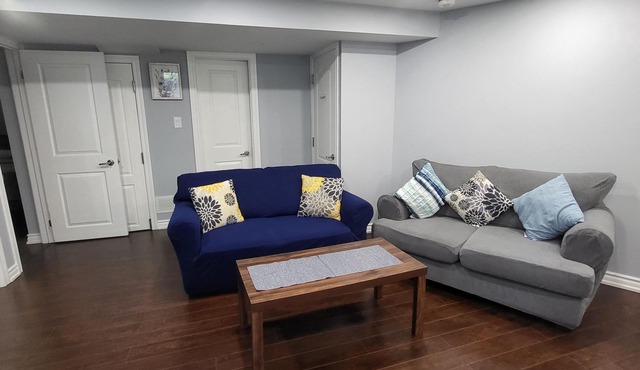 Cheerful & Relaxing 2 Bedroom Apartment with 2 Queen beds,5 mins from ThermeaSPA