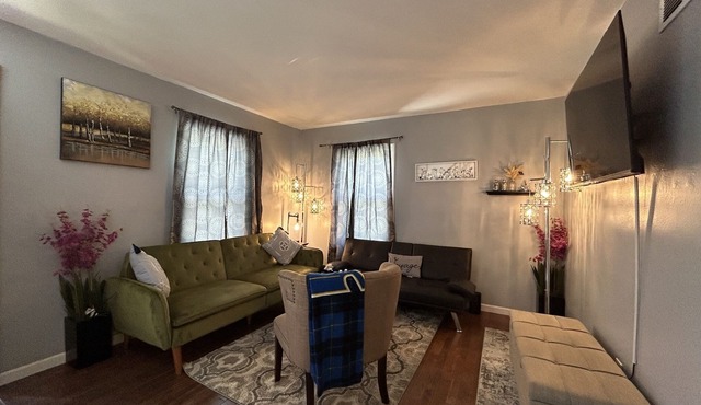 Cheerful residential house with all yours needs.