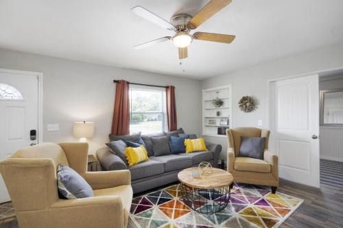 Cheerful residential home with boat launch access