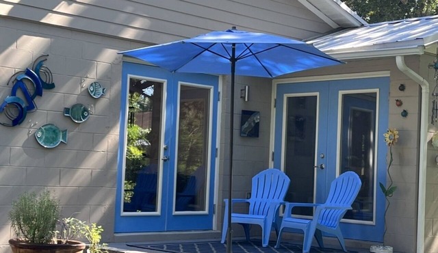 Cheerful South Tampa 4-bedroom home with free parking on premises
