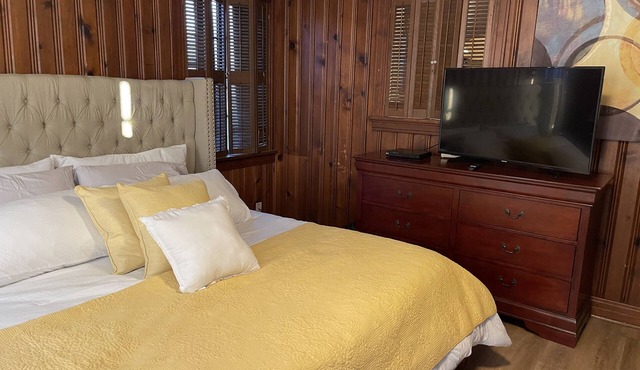 CHEERFUL SPACIOUS UNIQUE OLDER HOME