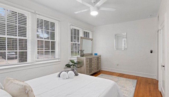 Cheerful vacation rental near river