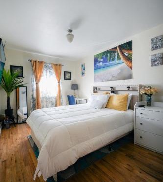 Chekells Cozy stay close to everything Free WIFI