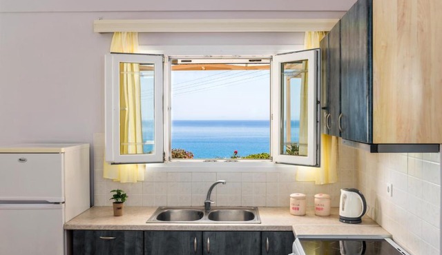 Chelmis Asta La Vista Maisonettes