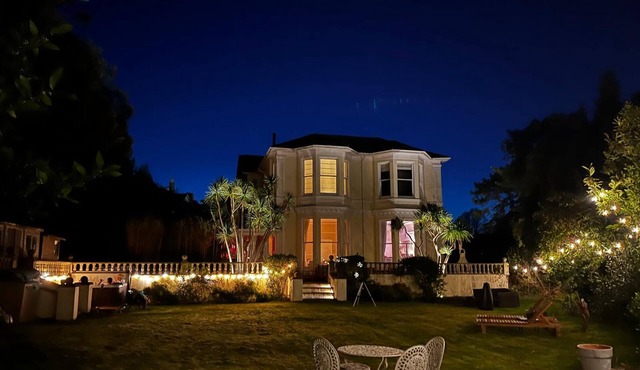 Chelston House Villa By The Sea