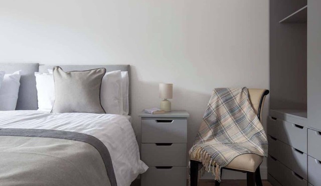 Cheltenham | Cotswolds Stay with Workspace + Parking