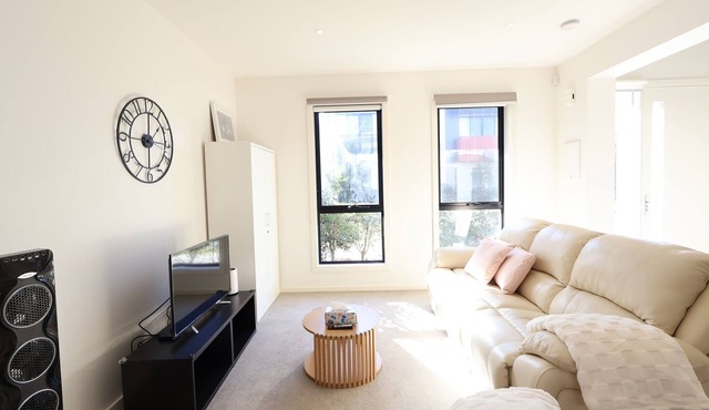 Cheltenham Southland Family Retreat Entire 3BR, Southland Family Retreat Entire 3BR 2.5 Bath modern